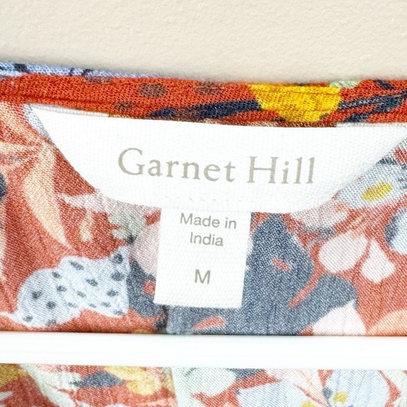 Garnet Hill Dark Floral Lenzing Ecovero Viscose Crop Cap Sleeve VNeck Top - Picture 5 of 9